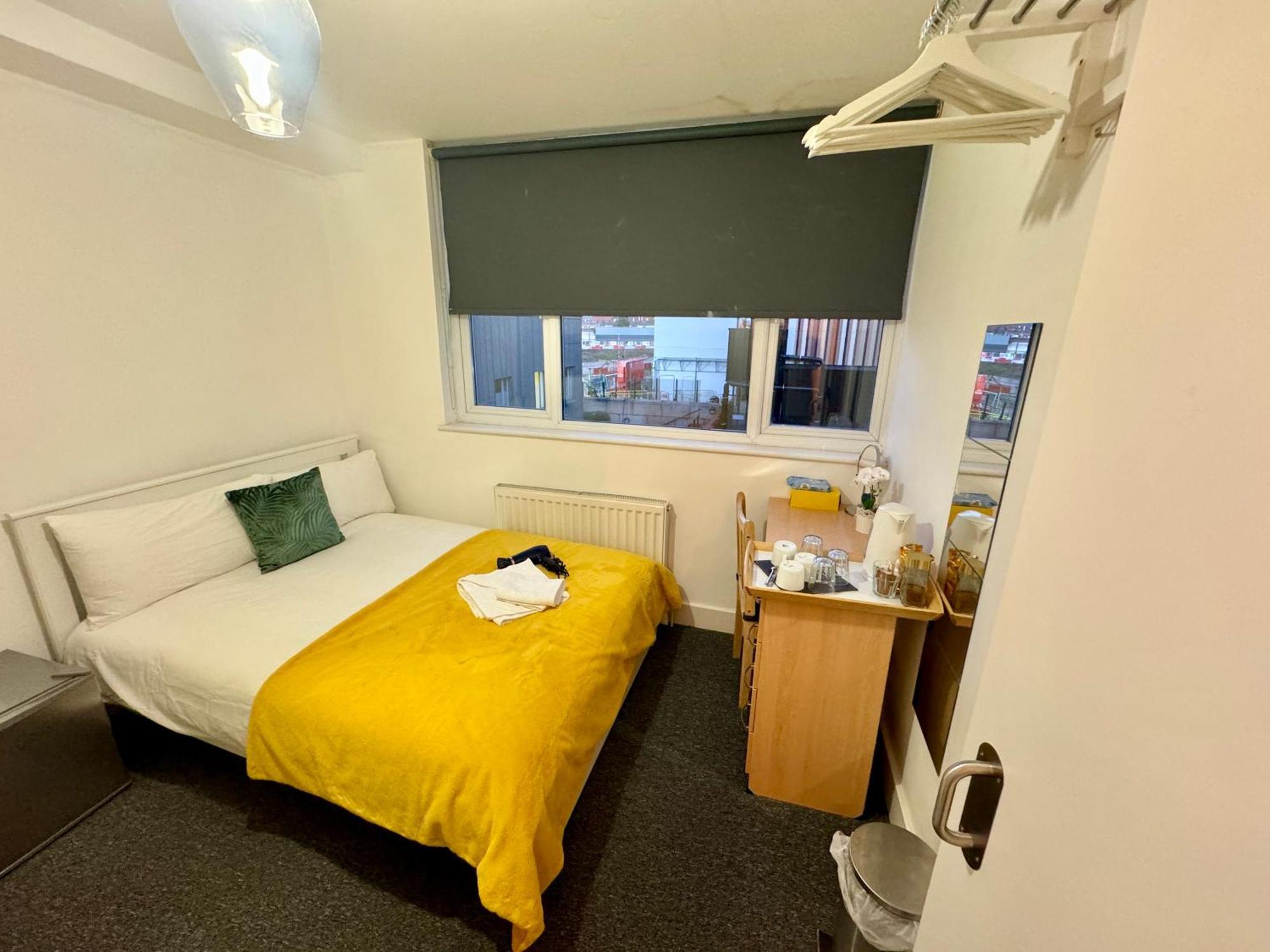 Cosmopolitan Private Bedrooms Euston Station 123 Homestay London