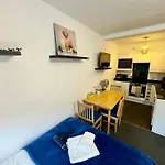 Cosmopolitan Private Bedrooms Euston Station 123